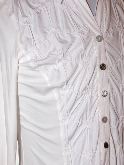 PRE - OWNED - WHITE SHIRT WITH SEAM PATTERNS